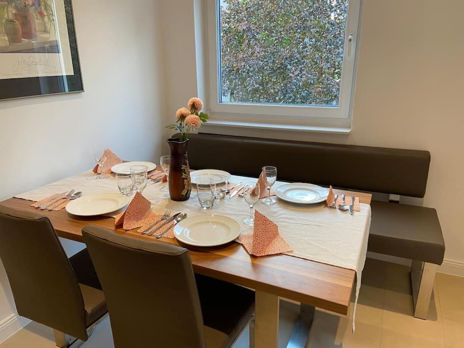 Luxury Apartment With Air Conditioning & Jaccuzzi Near Frankfurt Wiesbaden Hofheim am Taunus Exterior foto