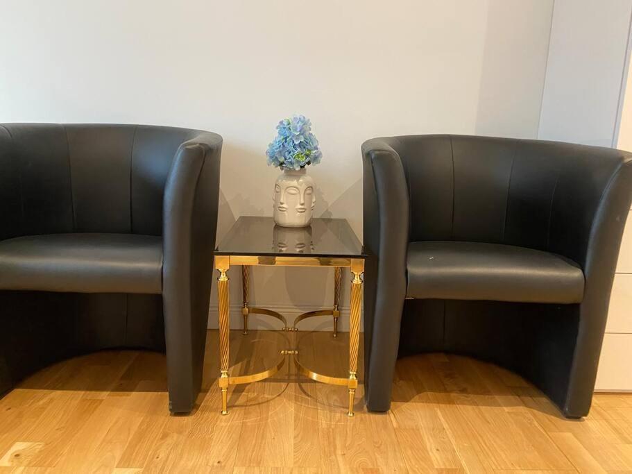 Luxury Apartment With Air Conditioning & Jaccuzzi Near Frankfurt Wiesbaden Hofheim am Taunus Exterior foto